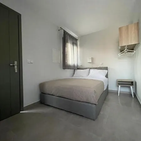 Anax Apartments Parga Exterior photo