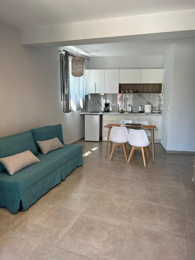 Anax Apartment