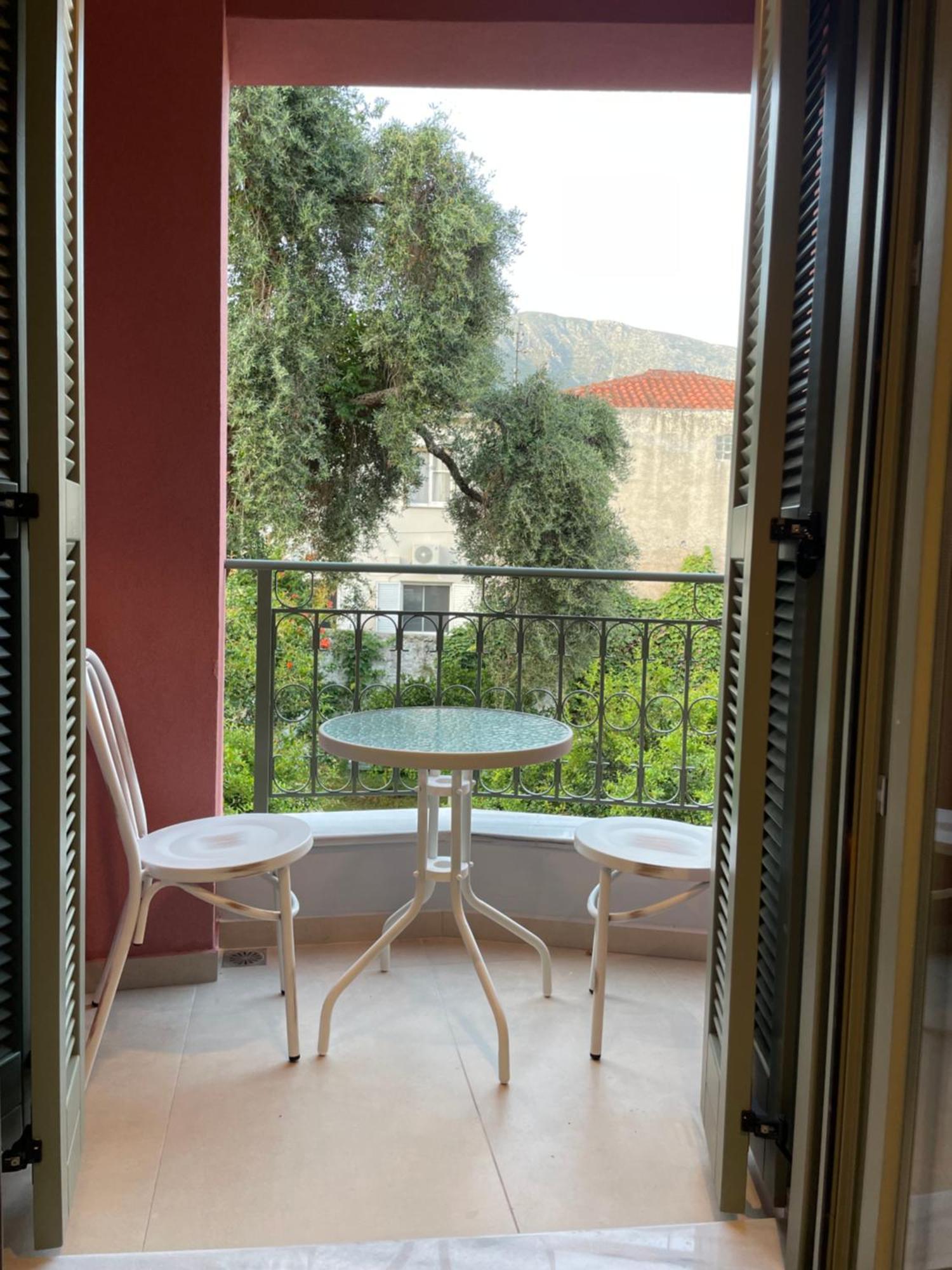 Anax Apartment